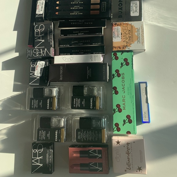 25pc Chanel marc jacobs mystery box makeup lot new subscription designer NARS - Picture 4 of 5